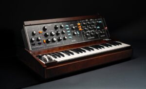 MO-MINIMOD_2500-1-1024×623