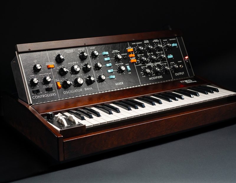 MO-MINIMOD_2500-1-1024x623